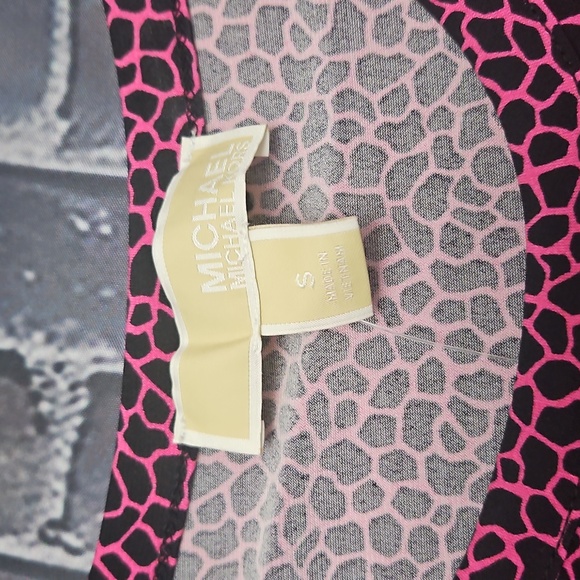 Michael Kors Cerise Pink Animal Print Ruched Faux-Wrap Sheath Dress nwt - Picture 4 of 9